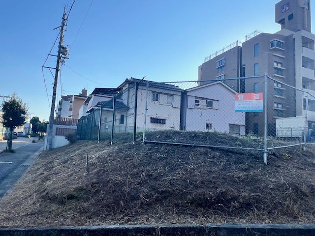 名東区文教台一丁目　貸地